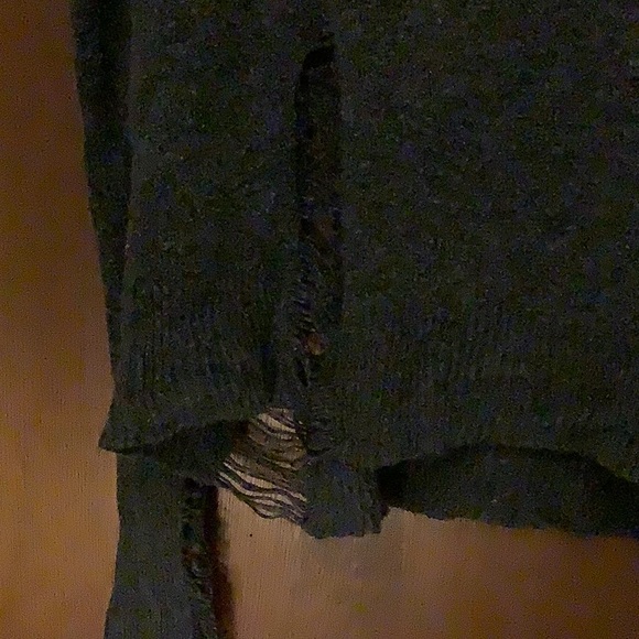 Garage Distressed Cropped Gray Sweater - Picture 3 of 7